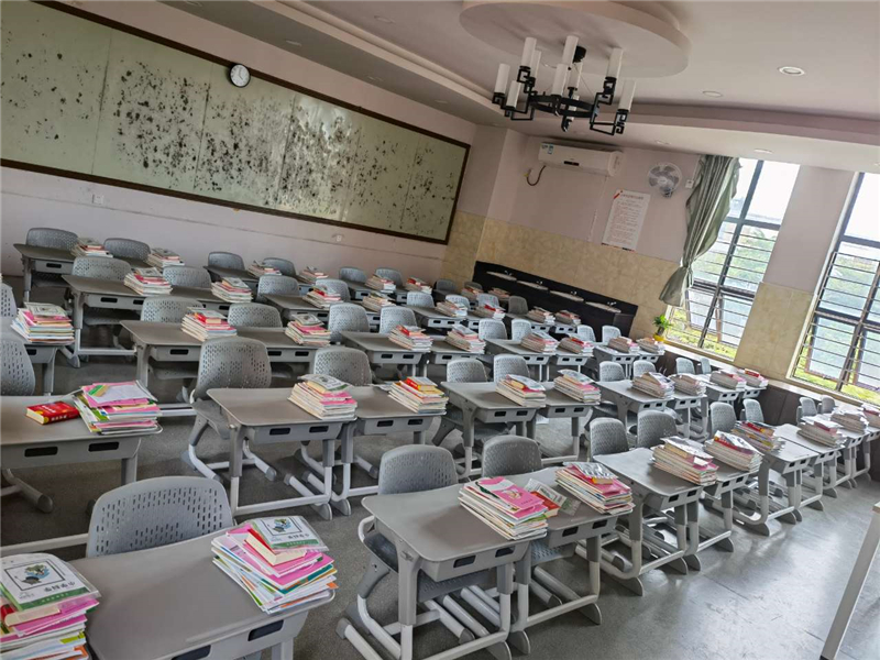 民順小學(xué)用上了博仕有成三防正姿課桌椅