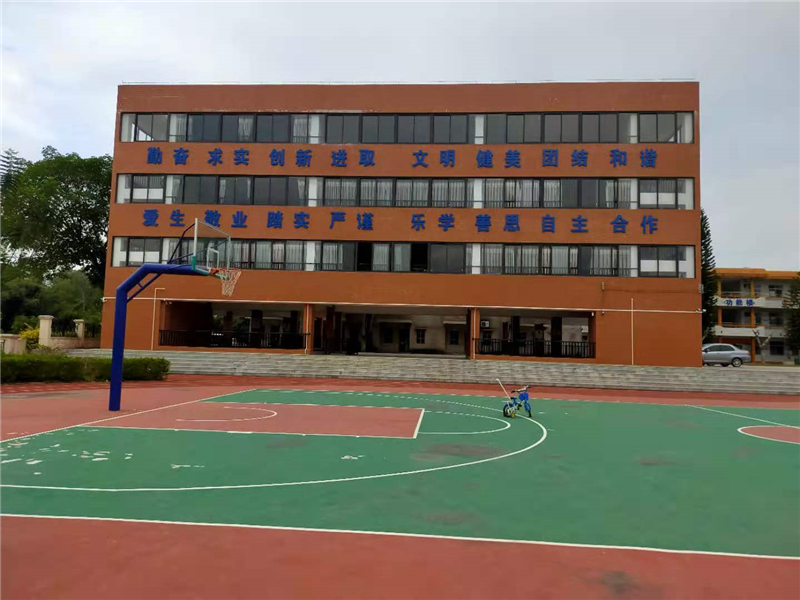 張乾小學(xué)校園外觀