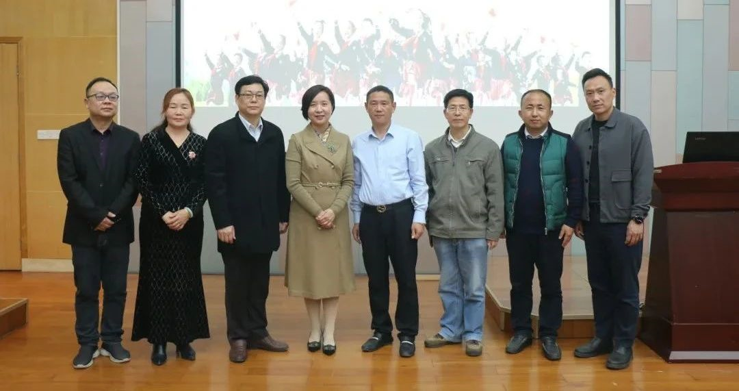 快樂學(xué)習(xí)，健康午休 | 博士有成午休課桌椅走進莞城中心小學(xué)(圖2)